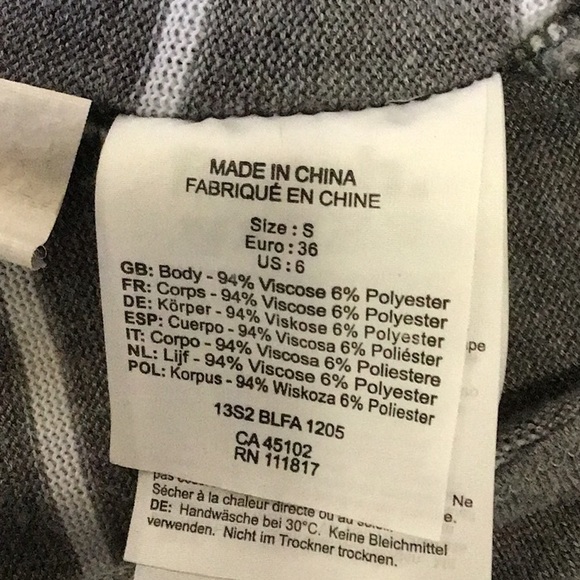 Bench gray with white stripe full length shrug oversized - Picture 8 of 9